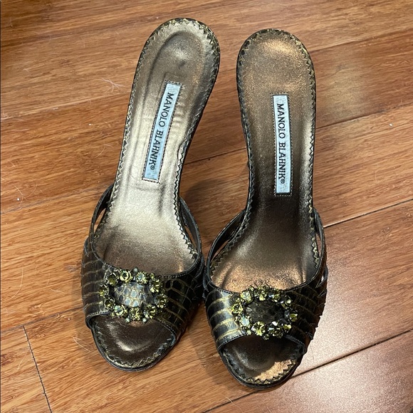 Manolo Blahnik Shoes - Manolo Blahnik Indial Leather Green Mules